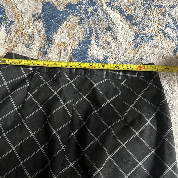 Esprit de Corp Gray Skirt - Picture 5 of 6